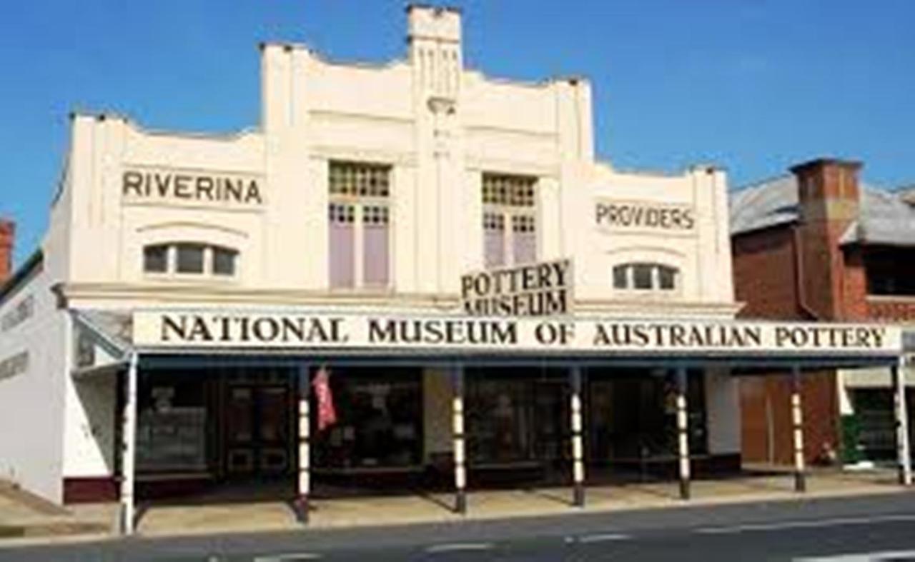 Holbrook Town Centre Motor Inn Esterno foto